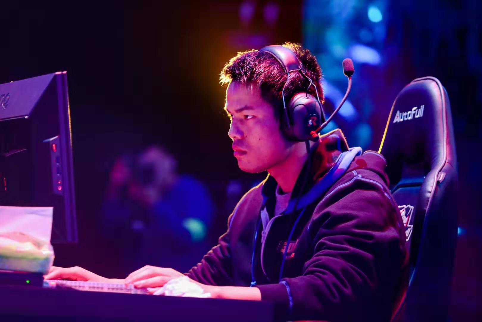 是一次单纯 是一次单纯