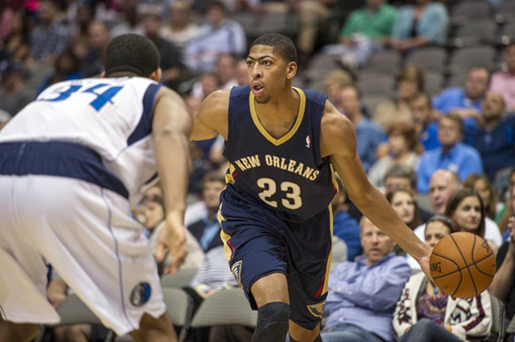 受伤而痛苦 受伤而痛苦